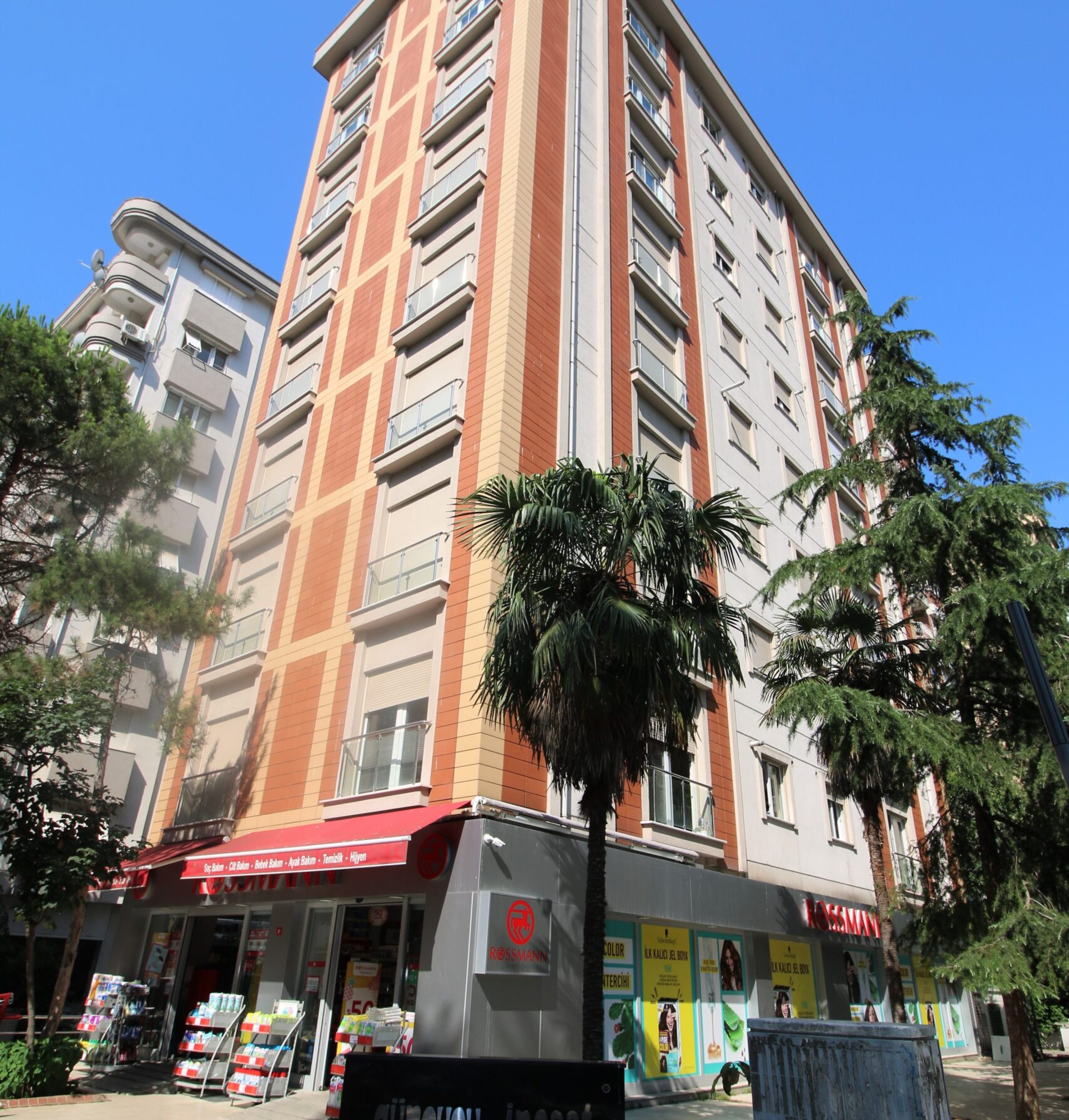 Güneysu Apartmanı, Caddebostan, Ömer Paşa Sokak, 2005