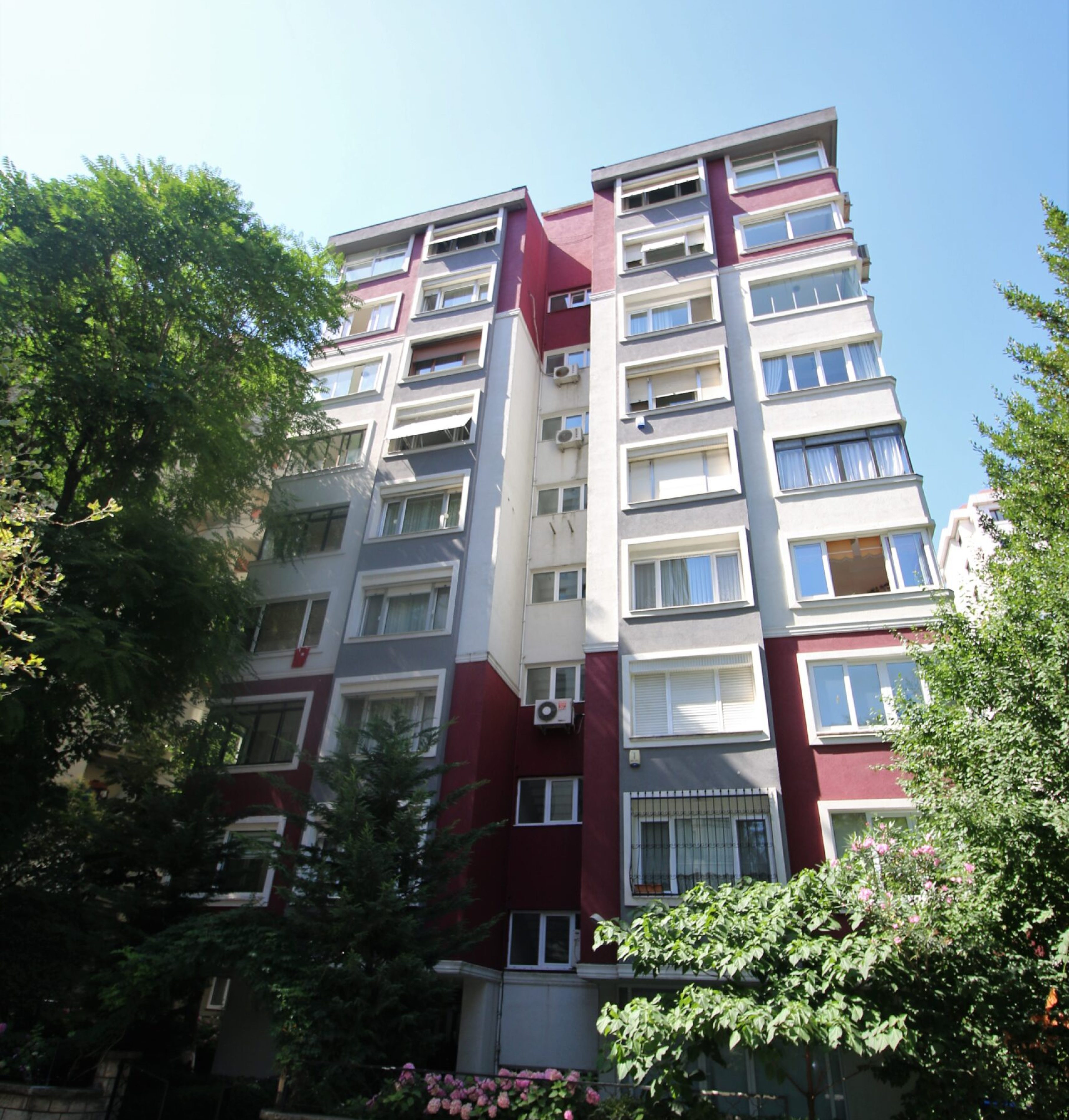 Güneysu Apartmanı, Erenköy, Nurettin Ali Berkol Sokak, 1983