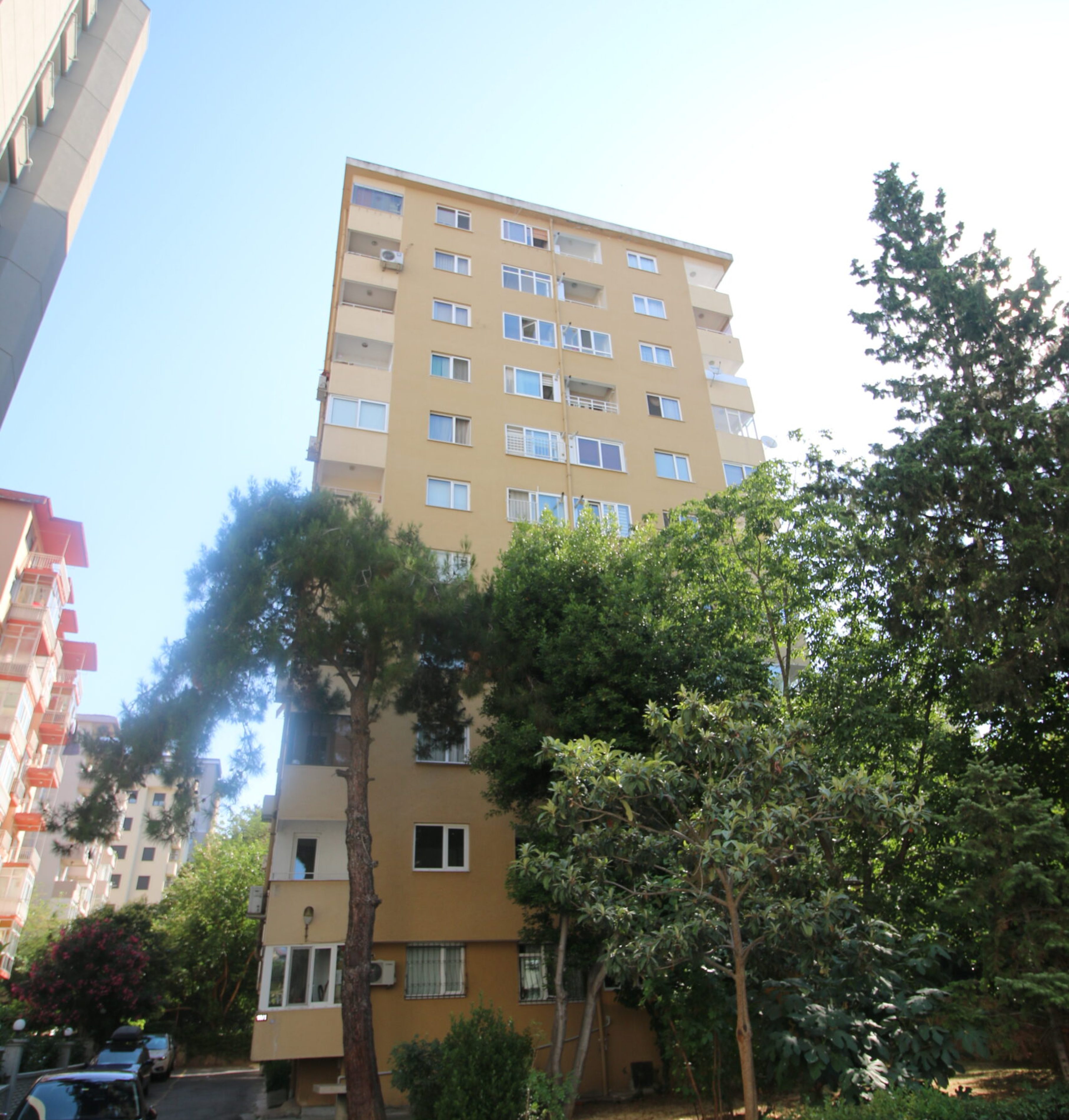 İfakat Hanım Apartmanı, Erenköy, Kazım Karabekir Paşa Sokak, 1987