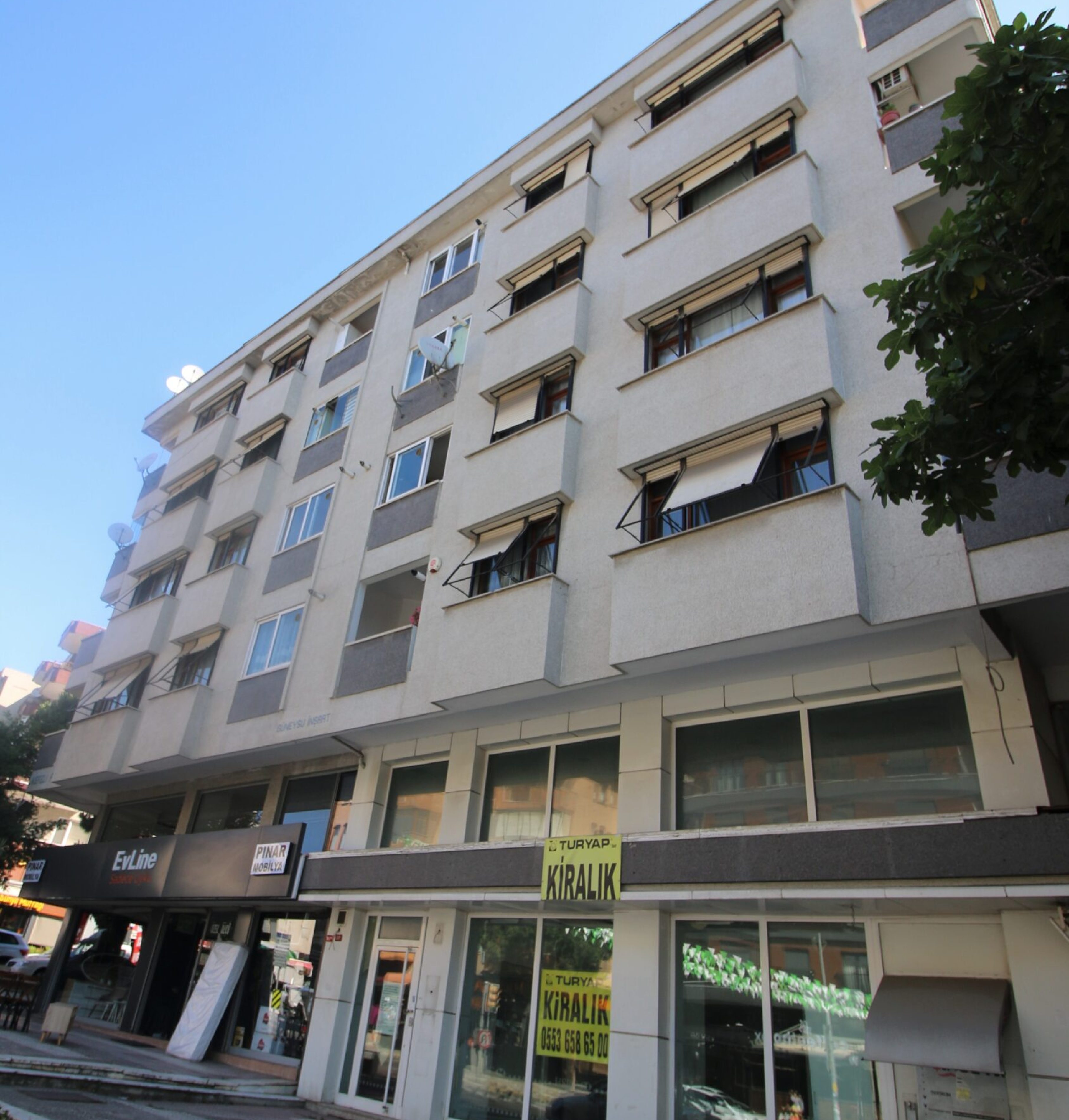 Kefeli Apartmanı, Küçükyalı, Bağdat Caddesi, 1994