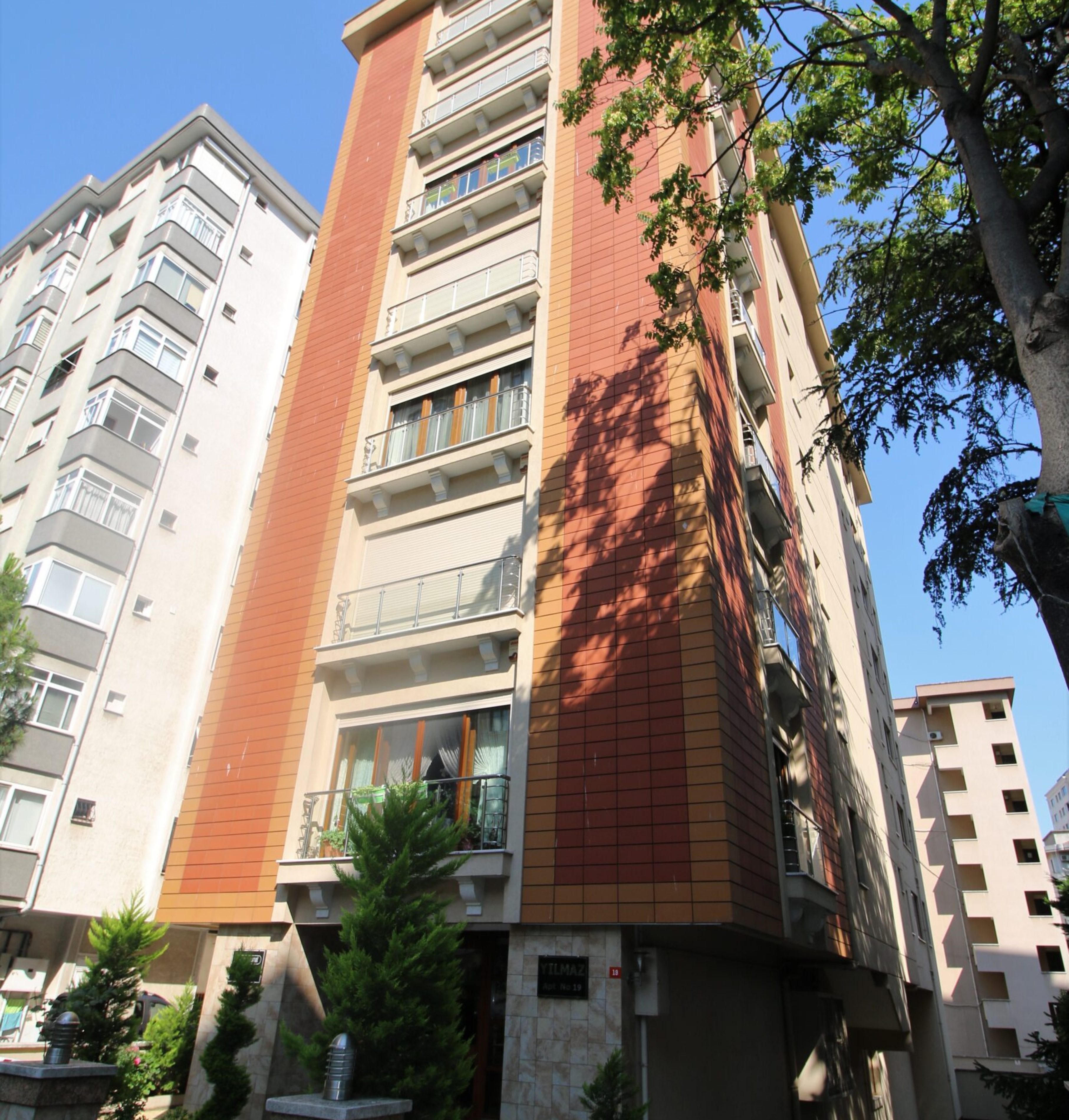 Yılmaz Apartmanı, Sahrayıcedit, Tüccarbaşı Sokak, 2006